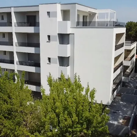 Appartamento Beachside Flat With Covered Terrace *