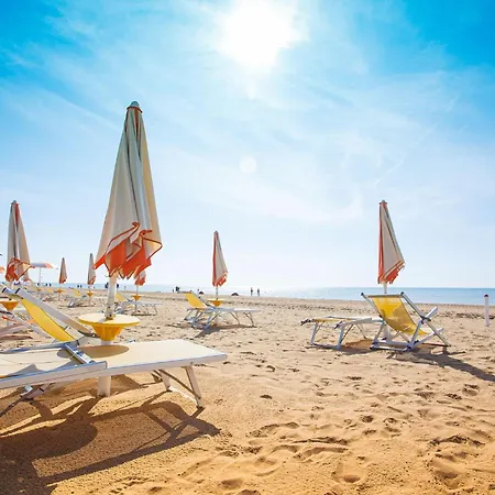 Apartment Beachside Flat With Covered Terrace Bibione